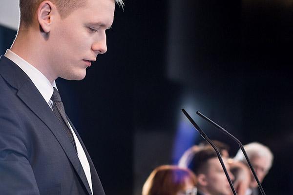 How to Speech like a Pro